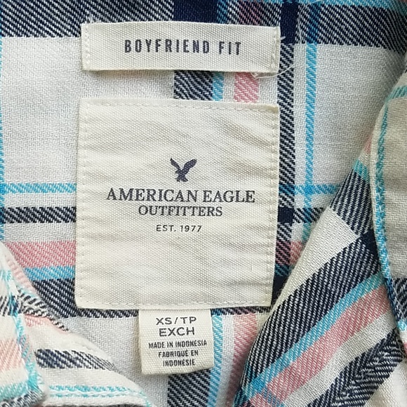 American Eagle Boyfriend Fit Button Up - Picture 7 of 7